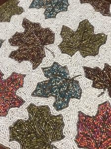 แผ่นรองจานลายใบเมเปิ้ลทำมือระดับพรีเมี่ยมสำหรับโต๊ะอาหารเสื่อและแผ่นรองที่สวยงาม - Product Image 3