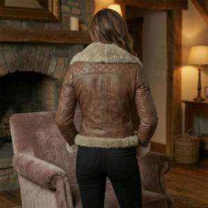 Veste en cuir de mouton pour femmes modernes avec finition haut de gamme, toucher doux, design respirant en tricot - Product Image 5