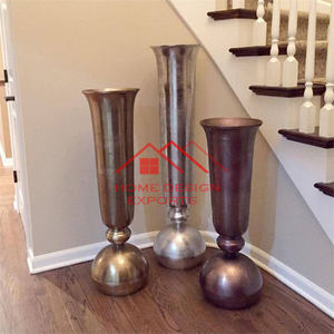 Diseño único Venta caliente Hogar y boda Decoración Metal Trumped Florero a precio al por mayor Decoración del hogar Accesorios Florero de metal - Product Image 2