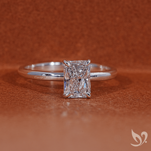 Bague solitaire en diamant de laboratoire taille radiant de 1,00 carat en or massif 18 carats |   Bijoux de fiançailles pour femmes certifiés IGI - Product Image 1