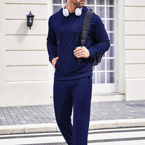 Venta al por mayor de poliéster de algodón pulóver con capucha conjunto cómodo y de moda conjunto de chándal para correr - Product Image 6