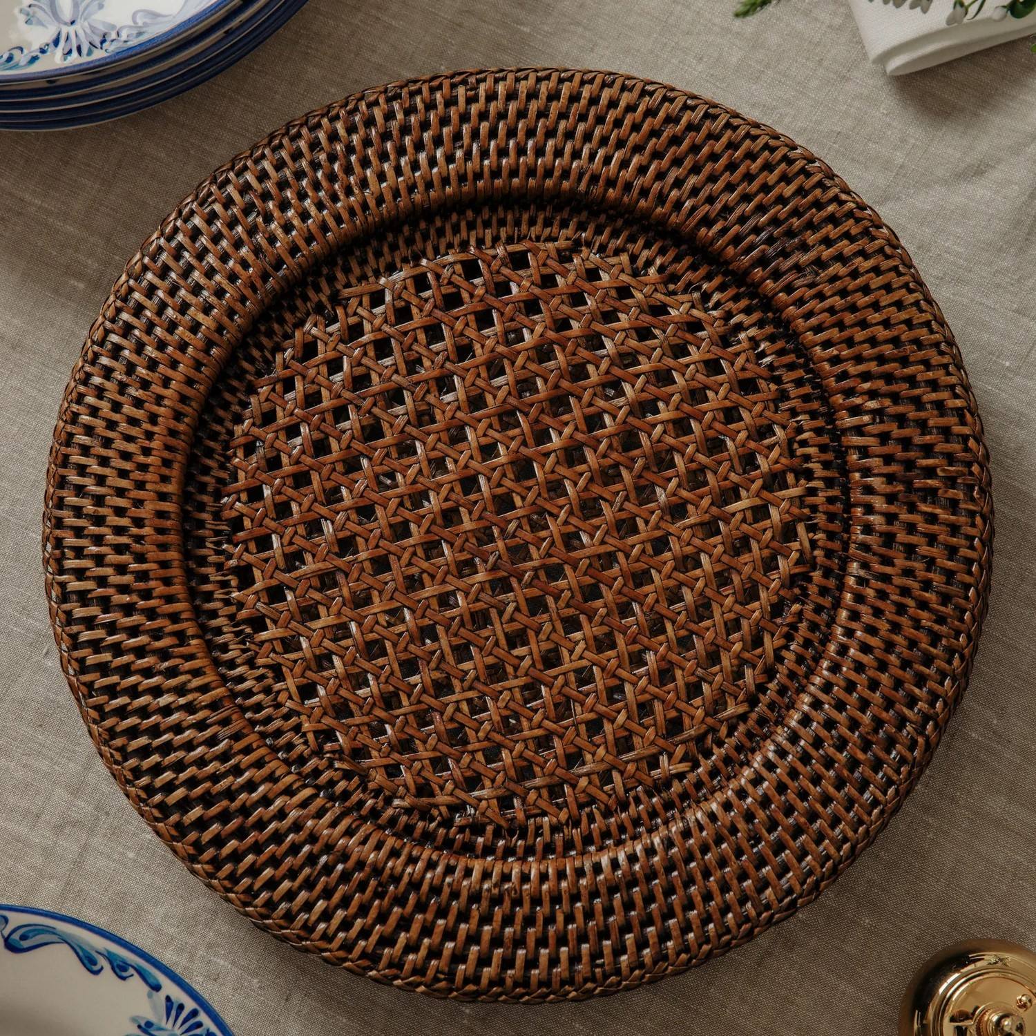 สีน้ำตาล