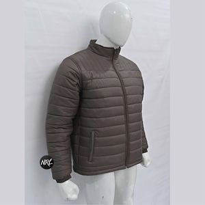 Veste matelassée imperméable de haute qualité avec logo personnalisé, style décontracté d'hiver, fermeture éclair, coupe-vent et légère pour homme - Product Image 5