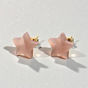 Pendientes de Plata de Ley 925 con Estrella de Piedra Lunar Melocotón de 10 mm al por Mayor - Product Image 1