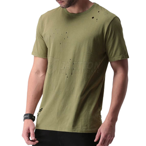 เสื้อยืดผู้ชายสไตล์ลำลองแบบสบายๆ ผ้าโพลีเอสเตอร์/คอตตอนผสม ทรงหลวม แต่งดีเทลขาดๆ สไตล์ไฮสตรีท รับสกรีนโลโก้ ขายส่งในปากีสถาน - Product Image 1
