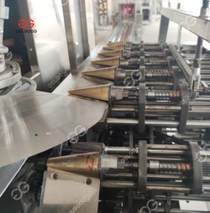 220/280V Líneas de procesamiento de alimentos Nueva solución completamente automática superior Línea de producción de cono de helado de azúcar enrollado - Product Image 2
