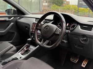 SKODA OCTAVIA USADO CON VOLANTE A LA IZQUIERDA/DERECHA - Product Image 3
