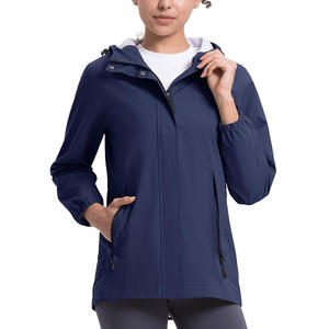Veste coupe-vent Softshell imperméable et légère pour femmes Fermeture à glissière Impression de logo personnalisé en coton pour les amateurs de plein air - Product Image 1
