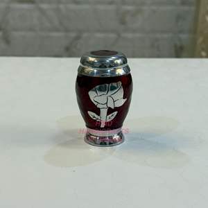 Urna Funeraria Clásica de Metal para Cenizas Humanas y de Mascotas, Ecológica, Tamaños y Diseños Personalizables - Product Image 4