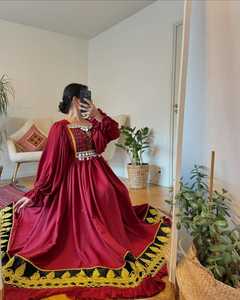 VENTE CHAUDE MARIAGE ET FÊTE DE QUALITÉ SUPÉRIEURE AFHGAN KUCHI ROBES pour FEMMES avec FERMETURE ÉCLAIR EN DENTELLE NATURELLE - Product Image 3