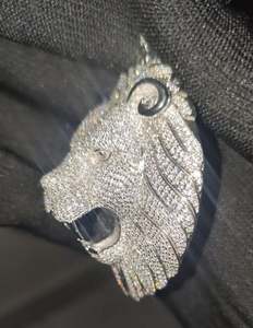 VVS1 Moissanite Lion colgante, Majestic Lion Head Sterling Silver Pendant - Full Moissanite Dazzling Hip Hop Jewelry - Product Image 4