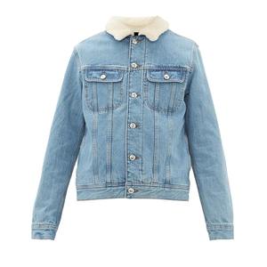 Chaqueta vaquera para mujer acogedora y personalizable con ribete de piel y acabado desgastado para el invierno - Product Image 4