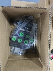 Katup Monoblok Hidrolik Presisi Tinggi Seri YD DCV Kontrol Arah Multi-arah untuk Forklift, Kendaraan Sanitasi, dan Loader Kecil - Product Image 3