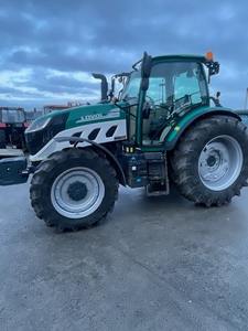 Tracteur agricole d'occasion P5130 180HP 4x4 de haute qualité avec pompe de boîte de vitesses, polyvalent et haute productivité - Product Image 3