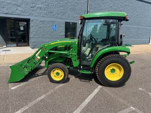 Tractor Agrícola John Deere 3039R Usado, 4x4, con Cabina Cerrada, Diésel, para Trabajo de Campo, en Venta - Product Image 4