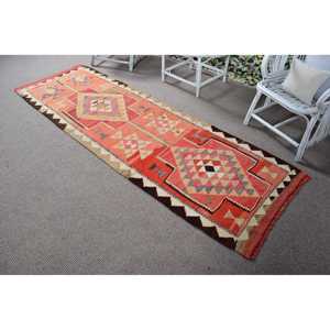 Alfombra Turca Vintage, Alfombra Kilim de 2.8x9.4 pies, Alfombra a Cuadros Roja y Gris - Product Image 4