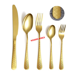 Ensemble de couverts en métal finition or mat, deux pièces, design classique et élégant, vente en gros, nouveaux couverts en métal - Product Image 5