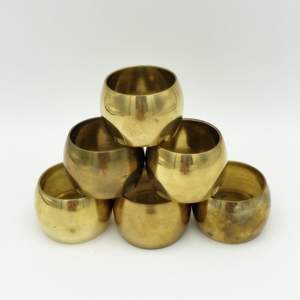 แหวนรองผ้าเช็ดปากทองเหลืองแบบขายส่ง สไตล์อเมริกัน ผิวแบบตอกลายและขัดเงา ของตกแต่งโต๊ะสำหรับงานปาร์ตี้และงานอีเว้นท์ - Product Image 5