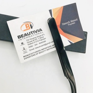 Pince à épiler professionnelle en acier inoxydable avec logo personnalisé, accessoire d'extension de cils en fibre plasma noire, beauté pointue - Product Image 5