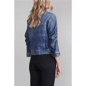 Veste en jean pour femmes OEM Vêtements décontractés pour femmes Veste d'automne Manteau en jean boutonné - Product Image 2