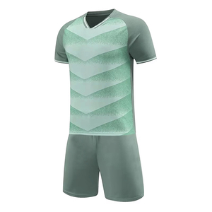 Uniforme de football en polyester 100% pour enfants adultes ensembles d'entraînement de qualité pour hommes France maillots de football Technique de coupe automatisée - Product Image 1