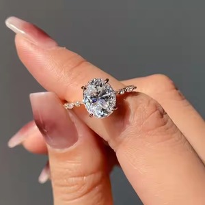 VS1 ovale taille laboratoire cultivé diamant caché Halo et pavé bague de fiançailles 18K or jaune mariage diamant bijoux - Product Image 1