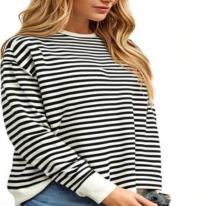 Camiseta Casual Holgada de Verano para Mujer, 100% Algodón Orgánico, Secado Rápido, Cuello Redondo, Diseño a Rayas, Mangas Acampanadas, Colores Personalizados - Product Image 4