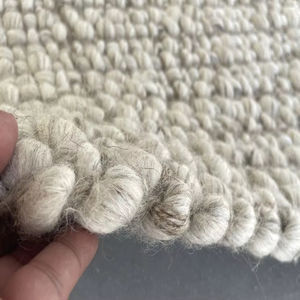 Tapis en laine moderne fait à la main à prix d'usine pour l'intérieur de la maison 100% ensembles de tapis tressés épais naturels non teints - Product Image 1