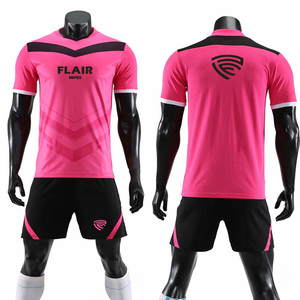 Maillots de football et ensembles d'uniformes sur mesure de qualité supérieure, respirants et légers à manches courtes pour hommes adultes - Product Image 5