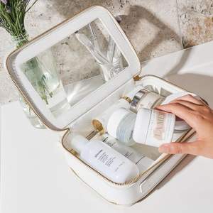 Bolsa de cosméticos de poliéster de alta calidad con cierre de cremallera, logotipo personalizado, caramelo de moda, diseño multiusos, entrega rápida originaria - Product Image 1