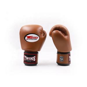 Gants d'entraînement professionnels de kick-boxing et de muay-thaï pour jeunes jumeaux, tendance, sur mesure, en cuir de vache véritable pour adultes - Product Image 2
