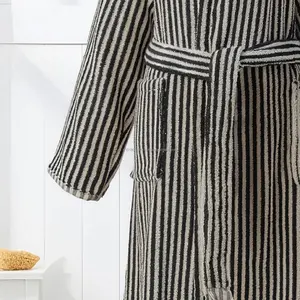 Albornoz Unisex de Lujo con Pompones, Tejido a Mano, de Algodón Turco, para Resort, Uso Todo el Año, Ropa de Dormir y de Estar por Casa, Verano, Suministrado por ODM, Turquía - Product Image 3