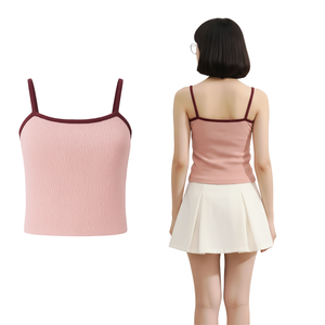 Top Corto de Punto Acanalado Sólido con Borde en Contraste y Etiquetas Personalizadas con Logotipo - Un Conjunto de Ropa Diaria para Mujer, Proveedor Mayorista - Product Image 1