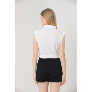 Shorts Negros para Mujer Topshow, 100% Poliéster, con Botones Decorativos - Paquete al por Mayor Disponible para Minoristas - Product Image 3