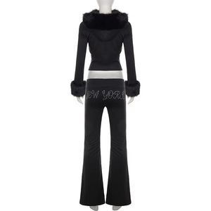 Ensemble de survêtements 2 pièces automne-hiver 2025 avec lettres diamantées, en fourrure respirante, comprenant un haut à capuche zippé à manches longues et un pantalon évasé - Product Image 2