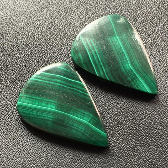 สีเขียว