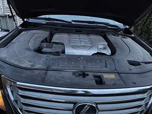 USADO LHD/RHD 2010 LE X US LX 570 - Product Image 4