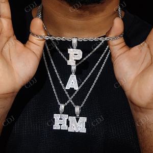 Colgantes de Hip Hop de Plata de Ley 925 personalizados, letras de diamantes de moissanita chapadas en oro sólido y helado para aniversario - Product Image 1