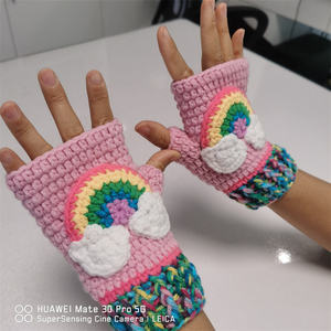 Gants en coton laitier 100% faits à la main, coloris arc-en-ciel, pour enfants, à porter au quotidien ou comme cadeau de Noël - Product Image 5