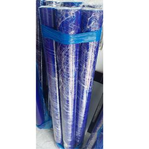 Envoltura de película elástica LLDPE azul suave de plástico PE translúcido sin impresión a prueba de humedad de alta calidad para embalaje logístico - Product Image 1