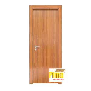 Puerta de interior de WPC impermeable con acabado de madera moderna de primera calidad PIMA, con líneas decorativas para hotel. - Product Image 1