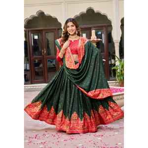 Série présentant les nouvelles tendances de la Navratri, spécial Lehengacholi Reverser Casual pour mariage et Diwali - Product Image 1