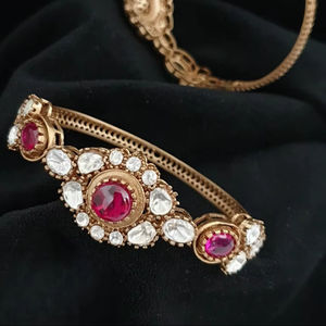 Polki Bracelet Juego de joyas de latón Matt Gold Polish para bodas Fiestas Opciones de tamaño 2,4 2,6 Compromisos de moda chapados en oro - Product Image 1