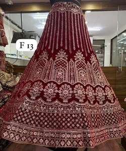 Lehenga de terciopelo bordado pesado con doble lata Flair Soft Net Dupatta y Choli para ropa de novia B2B Compradores al por mayor - Product Image 3