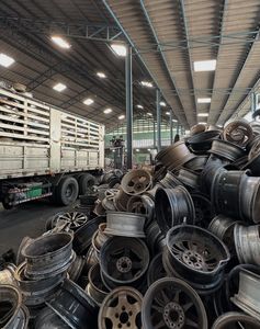 Distribuidor de confianza que vende latas de bebidas usadas de aluminio 99.90%, restos de aluminio UBC para compradores genuinos. - Product Image 1