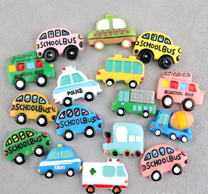 Nouvel Arrivage Breloque en Résine de Simulation (Voiture Scolaire, Taxi, <span class=keywords><strong>Bus</strong></span>) et Cabochon en Résine pour Décoration et Embellissement de Coque de Téléphone - Product Image 2