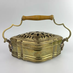 Designer Mughlai Pandaan Accessoire de décoration de table Poignée de verrouillage en laiton peinte à la main Matériau en laiton de haute qualité Prix de gros - Product Image 2