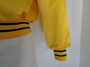 Chaqueta universitaria de satén de alta demanda OEM bombardero personalizado ropa de calle de béisbol con impresión de logotipo pedido de grupo a granel ajuste amigable - Product Image 4