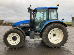 Tracteur agricole d'occasion 4x4 Holland TS 115 en bon état, prêt à être expédié, en stock, de qualité supérieure, à vendre. - Product Image 6