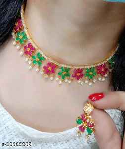 Fabricante indio AD CZ collar conjunto pendientes moda india chapado en oro colección de joyas de boda para niñas - Product Image 2